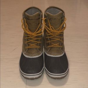 BARELY WORN Women’s Hunt 8” Pac Boot